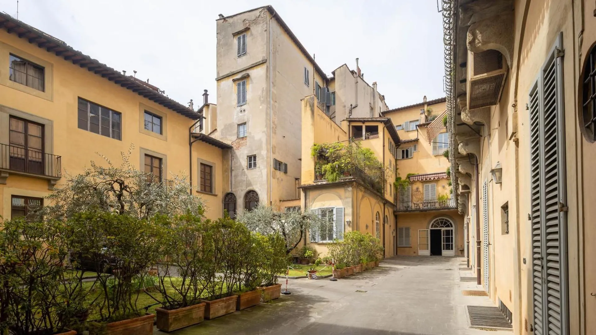 Serragli Grand Palace Florence